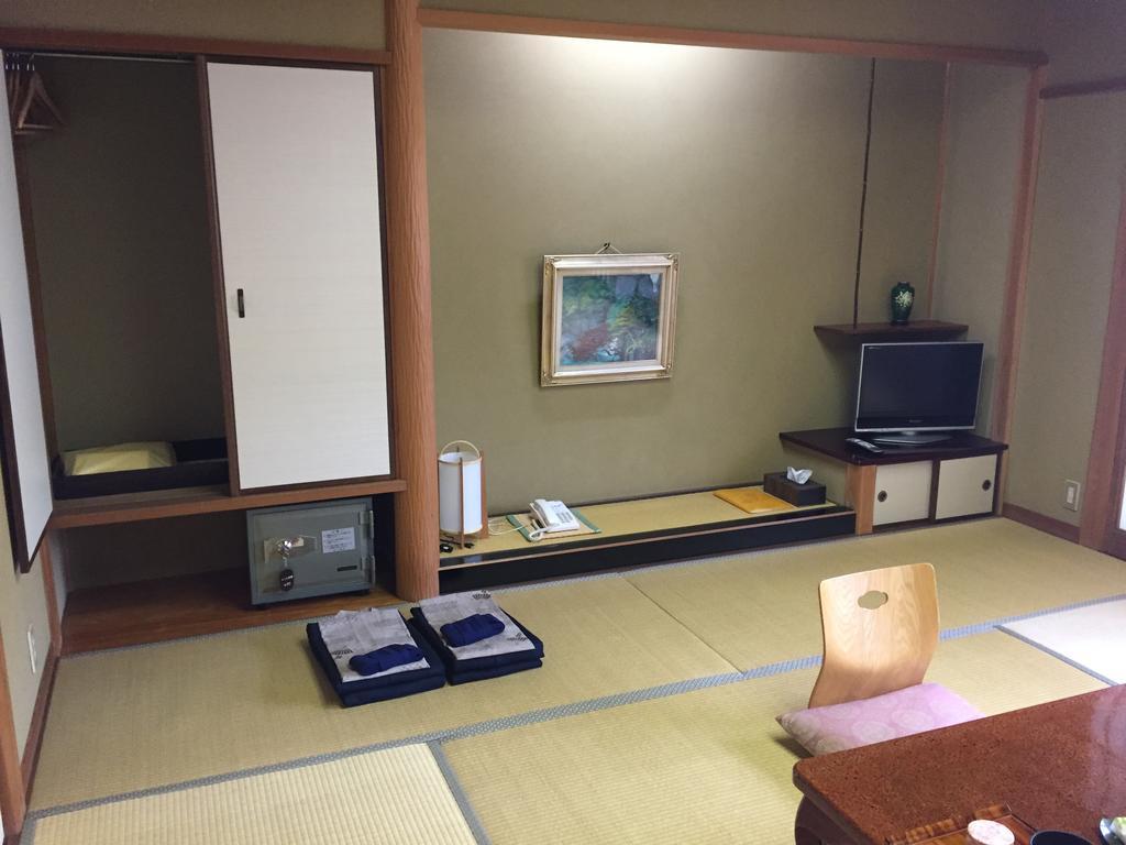 Ryokan Mitsuwa Toyooka  Exterior foto